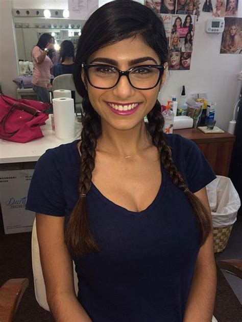 Mia Khalifa Nude XXX Pics